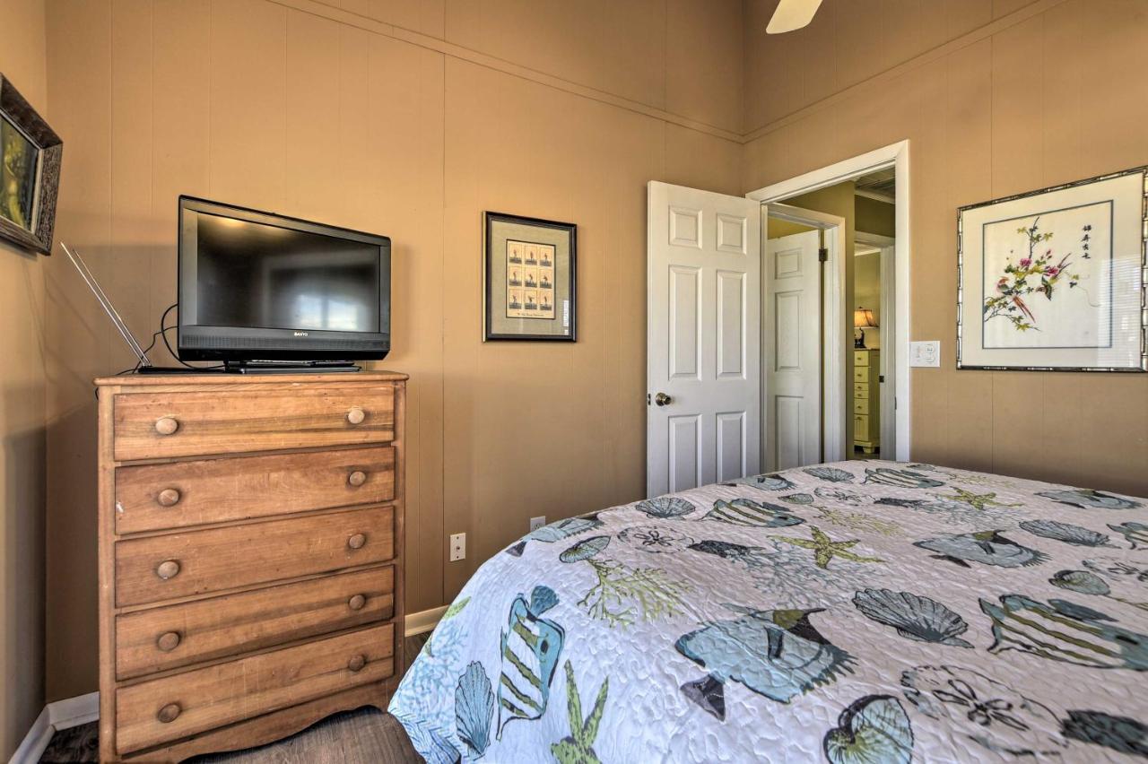 Holden Beach Family Abode - Steps To Ocean! 외부 사진