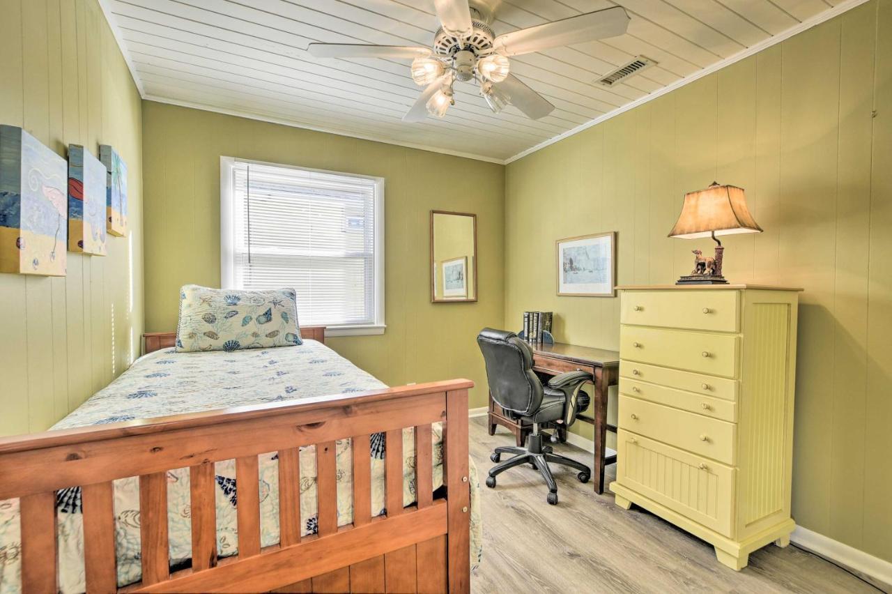 Holden Beach Family Abode - Steps To Ocean! 외부 사진