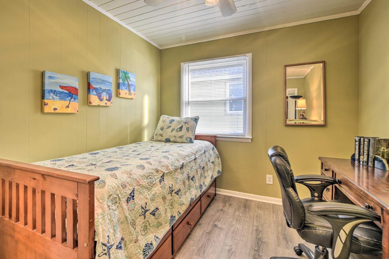 Holden Beach Family Abode - Steps To Ocean! 외부 사진